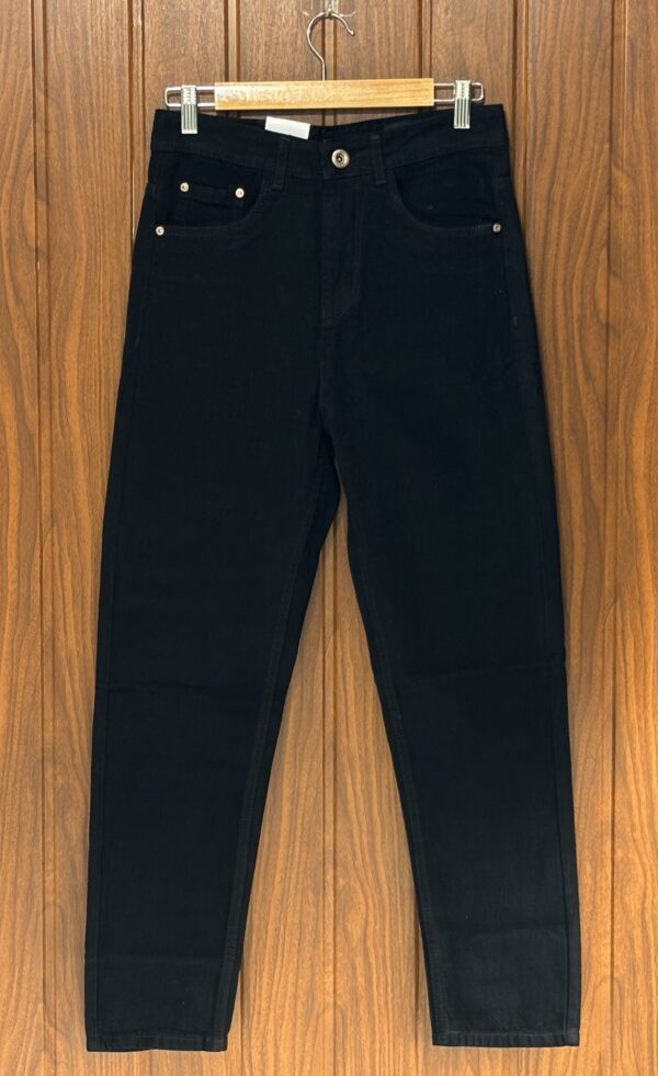 MOM FIT (BLACK)