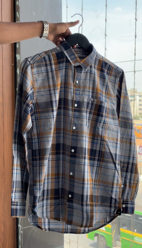 CHECKED SHIRTS