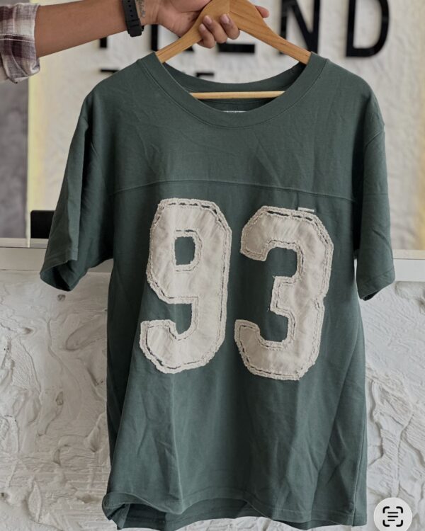 OVERSIZED TEES