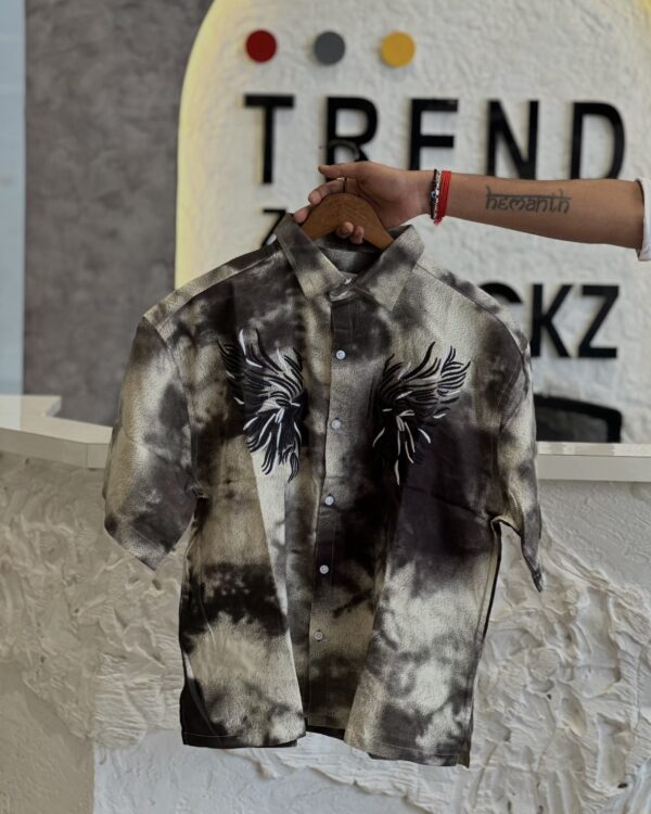 BOXY FIT SHIRTS